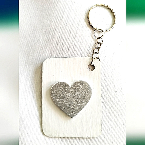 NEW Handmade Keychain Bag Tag! Italian Wood Art 01. "I LOVE My Bag" Wooden Heart - Picture 3 of 6